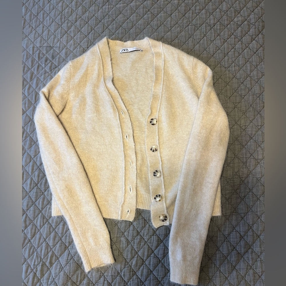 Zara Cream Button-Up Women's Sweater